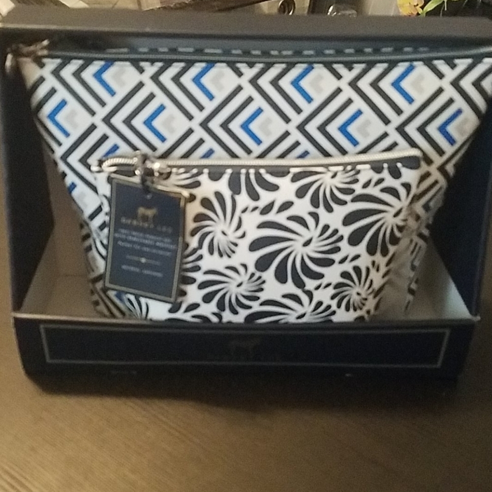 Dabney Lee 2 pc pouch set w/removable wristlet